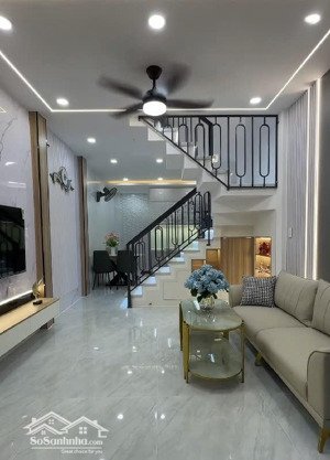 hàng hiếm lâu lâu có một, chủ bán nhà huỳnh văn bánh (8 tỷ 430)- p11- phú nhuận. dt 45m2. sổ chuẩn