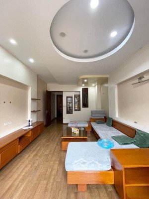 bán nhà hoàng hoa thám, mặt ngõ thông kinh doanh, cách ô tô tránh 15m, chỉ 7.x tỷ