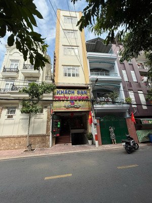 khách sạn mt khu k300 - dt 4,2 x 16m (cn 67m2) hầm 6 tầng, có thang máy - hđt 65tr/tháng - 19,5 tỷ