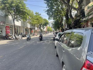 nhà và đất mặt tiền đường bến nghé - vị trí gần vincom huế