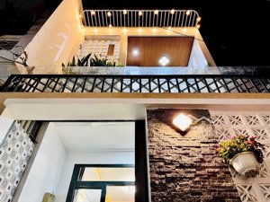 bán nhà gần cầu bình lợi 43m2 2tỷ050tr phạm văn đồng, p11, bình thạnh. sổ hồng riêng chính chủ