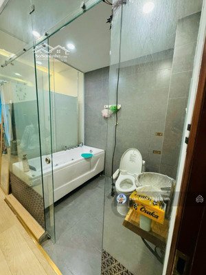 bán nhà cmt8 quận 3 dt 3.1x12m nở hậu 5 tầng có thang máy giá 8.8 tỷ