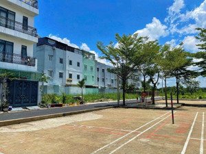 đất hẻm xe hơi 1368 lê văn lương, phước kiển, 80m2