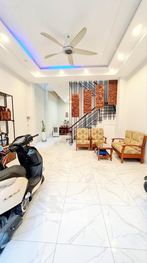 bán nhà riêng tại đặng thùy trâm, 4,9 tỷ, 60 m2, 4pn, 4wc, hàng hiếm tại bình thạnh