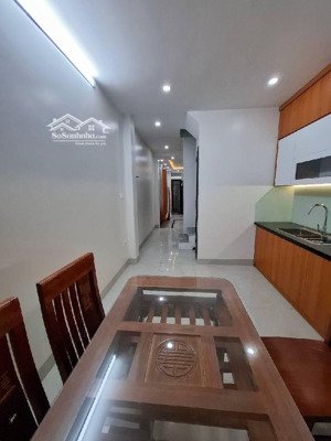 bán gấp nhà mặt phố kinh doanh 40m2-5 tầng- giá 11,5 tỷ có thương lượng
