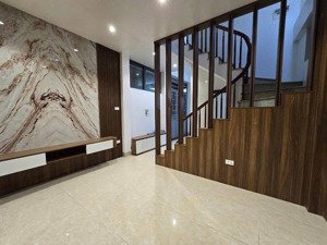 bán nhà 5 tầng ngã tư sở - đống đa 34m 5 phòng ngủ full nội thất, giá tốt chỉ 7.8 tỷ ngõ thoáng.