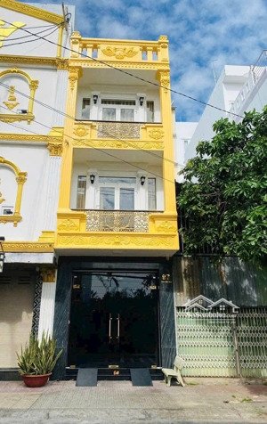 cô hoa cần bán nhà điện biên phủ, p15, bình thạnh, cách quận 1 2p di chuyển, giá 3tỷ860 dt 81,6m2