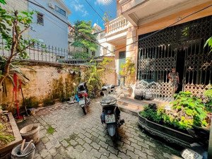 90m / 3 tầng / 6,2m mặt tiền - nhà lô góc - võng thị - tây hồ - ô tô - 10m ra hồ tây - giá đầu tư