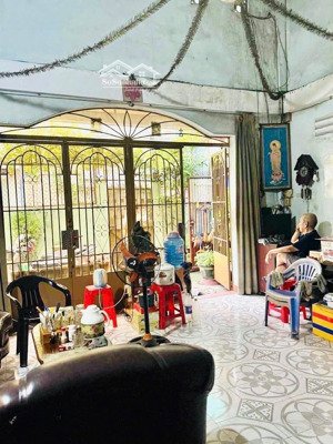 quá rẻ chỉ 103tr/m2 - bán đất tặng nhà c4 130m2 - ngang 7m nở hậu - gần trường đh văn lang p. 11