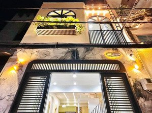 nhà giá rẻ bình thạnh hẻm 1/ hoàng hoa thám, 1 trệt 1 lầu, 56m2 giá 5 tỷ 2, sổ riêng