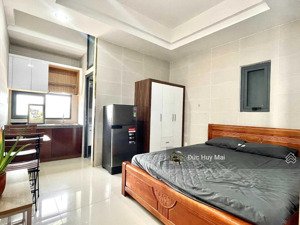 cho thuê căn hộ mini full nội thất, trang bị mới 100% mặt tiền đường lớn huỳnh tấn phát