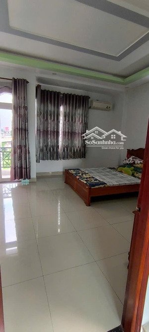 bán nhà 3 tầng hẻm ô tô tải, quốc lộ 13,hiệp bình phước thủ đức,54m2 giá 5,5 tỷ, sổ hồng hoàn công