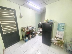 9,5 tỷ - nhà 2 tầng 104m2 - 9 phòng - hẻm thông đường điện biên phủ - cách quận 1 chỉ cây cầu