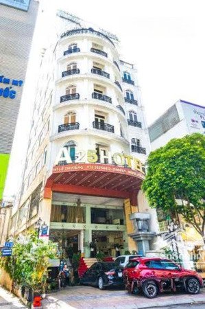 ngay nhà ga t3 chính chủ cần bán nhà hxt - 8x20m - 7 tầng - hdt: 95tr/tháng - giá bán: 28 tỷ còn tl