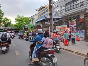 8 tỷ bán lô 606 hồng long. đường 8m, đường hiệp bình, phường hiệp bình phước : 105 m2. 5x21m,