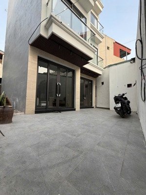 bán nhà việt hưng, long biên, 31m2, 5 tầng, full đồ mới, cách 1 nhà ngõ oto thông, không quy hoạch.