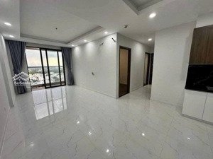 em tú cần bán căn hộ opal skyline 2pn -2wc có sổ hồng bao sang tên . gọi ms tú