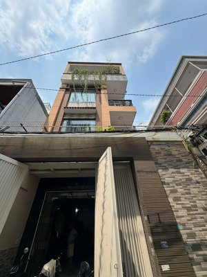 gia đình em cần bán nhà giá 4tỷ280/76,5m2. mai thị lựu, phường đa kao, quận 1 gần trường đại học mở