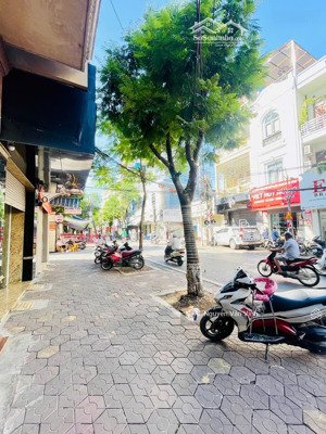 bán nhà mặt đường mê linh lê chân 70m2 * 4 tầng. kinh doanh mọi mặt hàng chỉ 14.6 tỷ