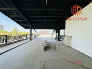 cho thuê mặt bằng ngang 18m lầu mặt tiền đường gần vincom, trung tâm biên hòa