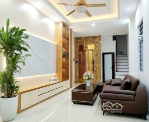 bán gấp nhà vạn phúc - thang máy - ngõ thông - bãi đỗ xe gần nhà