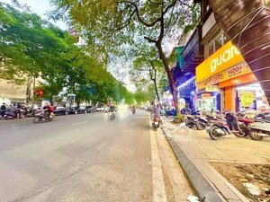mặt phố vip , vỉa hè rộng kinh doanh các loại hình, mặt tiền khủng, nhà 2 mặt tiền.