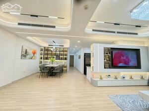 Tôi cần bán 2 căn hộ Goldmark City, căn 2PN 6,6 tỷ và căn 3PN 8,2 tỷ, có sổ đỏ, hỗ trợ vay NH