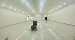 cho thuê mặt bằng 500m2 ngang 14 mét mặt tiền chính trung tâm biên hòa