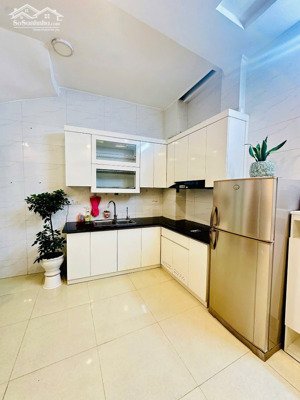 nhà đẹp sẵn ở - hàng xóm ngoại giao đoàn -dt 30m2-5t- mt5.3m-giá 7.8 tỷ.