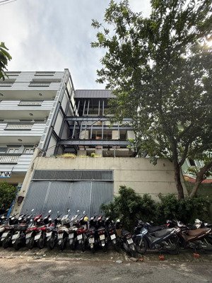 bán siêu phẩm khan hiếm mặt tiền song hành ,pan khánh q2 -dt: 10x20m hầm 3 lầu hđt 90tr/th giá 89tỷ