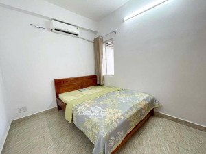 bán căn hộ hoàng quân, sổ hồng, dt 55m2, 2pn 2wc giá chỉ 1.95 tỷ