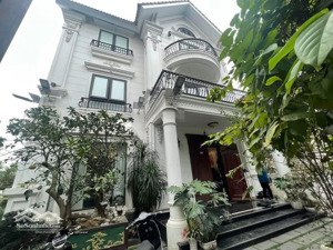 đẳng cấp lô góc vinhomes riverside - 180m - mặt tiền 30m - 60 tỷ - ở kết hợp cho thuê đẹp miễn bàn