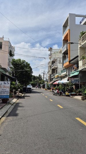 nhà mt cx phú lâm d (4*15m) sát chợ hồ trọng quý giá chỉ 8,99 tỷ tl