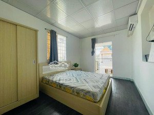 cho thuê phòng ngay hai bà trưng q3 có bancol lớn & máy giặt riêng gần cầu kiệu - nhà thờ đức bà