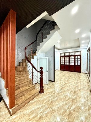 bán nhà phân lô hoàng cầu đống đa, 44m x 4t, ô tô tránh cách phố 20m, ngõ 5m giá 16.5 tỷ