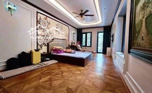 lạc long quân - nhà phân lô bàn cờ - mặt tiền rộng - oto chạy quanh - tiện ích nhiều như mây