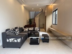 bán nhà long biên 35m2 x 4 tầng ngõ ô tô tránh ô tô vào nhà 5,3 tỷ full nội thất gần aeon mall