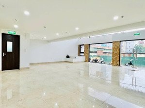 siêu vip cho thuê vp trung tâm đống đa dt 350m2 trang bị thang máy điều hoà chiếu sáng giá chỉ 40tr