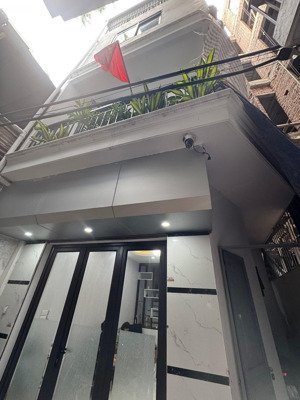 bán nr tại bách khoa, 7,4 tỷ, 38m2, 3pn, 3wc, pháp lý đầy đủ