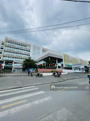 chủ gấp bán 8 phòng trọ 118m2 ngang 8m gần đh ngân hàng, thu nhập 26 triệu/tháng