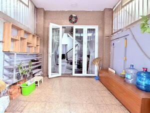 HẺM Ô TÔ cách 30m, 4 Tầng 5PN 50m2 (3.8 x 13.6), P1 Gò Vấp, giá 7ty TL