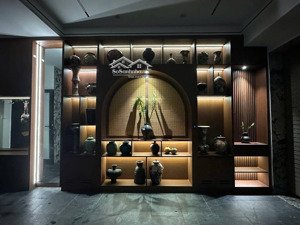 bán nhà đàm quang trung thang máy 6 tầng vị trí vàng . ô tô đỗ cổng.