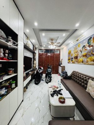 bán gấp minh khai 45m2 5 tầng, lô góc 2 mặt tiền, ô chờ thang máy giá 9.95 tỷ