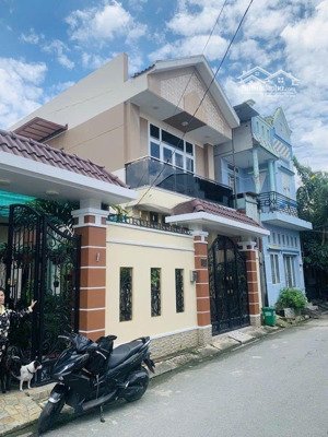 biệt thự-mt đ.xe tải 316m2+1căn nhà c4 - ngang 13m - hoan công đầy đủ-chỉ 12tỷ. nhơn đức - nhà bè