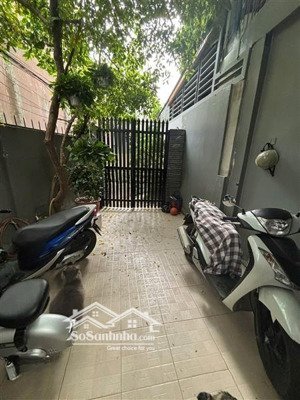60m2; 3pn; gần lũy bán bích; 5,3 tỷ.