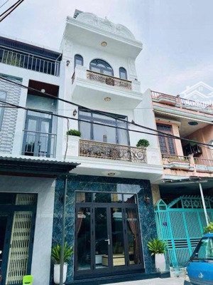 định cư nước ngoài bán nhà đang cho thuê 15tr. vũ tùng, phường 1, bình thạnh