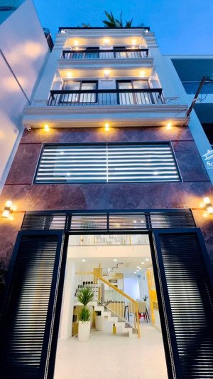 chính chủ kẹt tiền bán gấp nhà 60m2 đường lê văn sỹ phường 1 quận tân bình. giá 1tỷ950 triệu