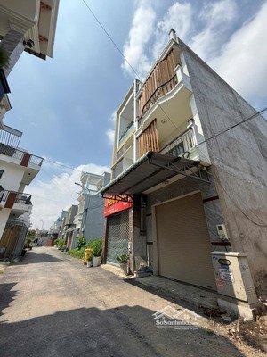 chủ siêu ngộp gởi bán nhà 1 trệt 2 lầu kdc vip hóa an, 4x18=72m2,sổ riêng,thổ cư 100%,3pn, đường 6m