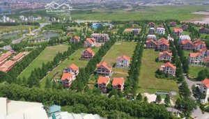 bán gấp biệt thự phoenix hướng đông nam cực đẹp,3 bước ra đến hồ 81 triệu / m2, 200 m2