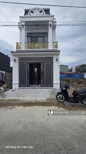 nhà 2 mặt tiền đường trước sau,tiện kinh doanh, 5x22 xây hết đất